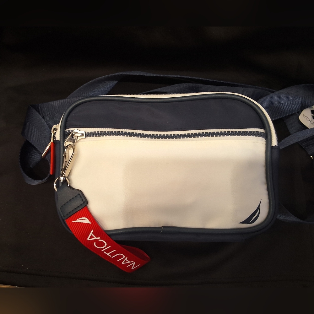 New with tag Nautica bean crossbody bag